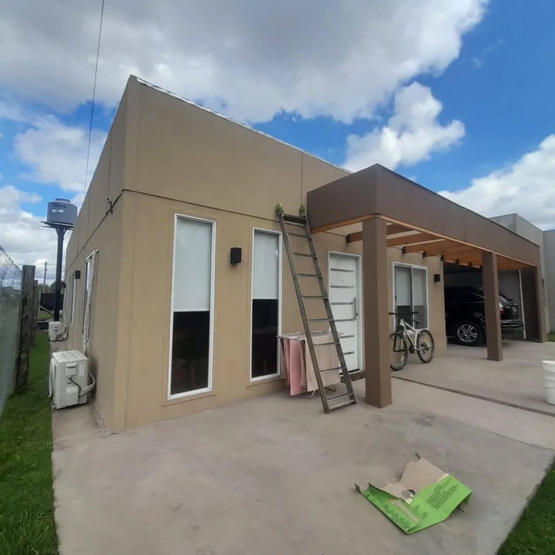 Vivienda terminada, vista lateral