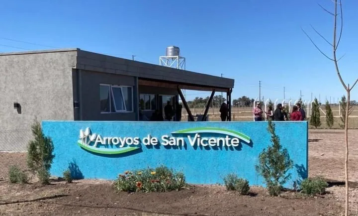 Ingreso al desarrollo Arroyos de San Vicente